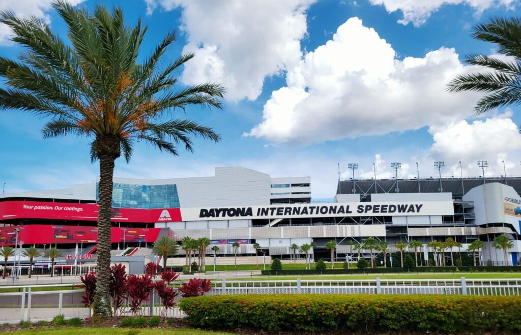daytona international speedway pexels kristine caballero 354418731 14252990